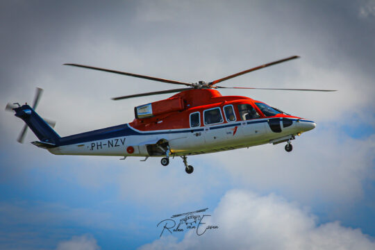 Canadian Helicopter Corporation S-76 inbound Den Helder Airport/ Naval Air Station De Kooy.