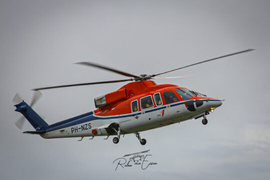 Canadian Helicopter Corporation S-76 inbound Den Helder Airport/ Naval Air Station De Kooy.