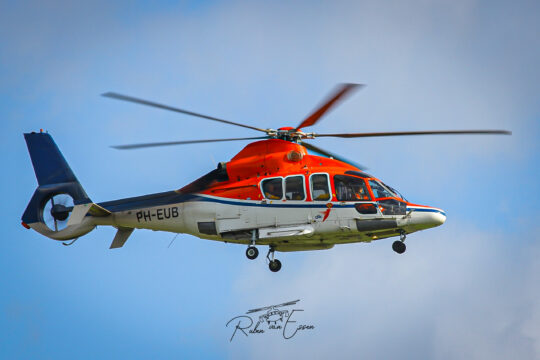 Canadian Helicopter Corporation AS-365 Dauphin inbound Den Helder Airport/ Naval Air Station De Kooy.