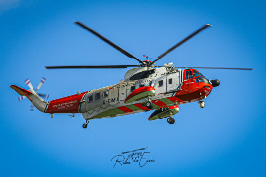 Bristow Helicopters Sikorsky S-61N, ex Steòrnabhagh/ Stornoway Coast Guard, callsign Rescue Mike Uniform inbound Den Helder Airport/ Naval Air Station De Kooy.