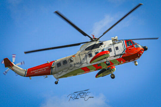 Bristow Helicopters Sikorsky S-61N, ex Steòrnabhagh/ Stornoway Coast Guard, callsign Rescue Mike Uniform inbound Den Helder Airport/ Naval Air Station De Kooy.