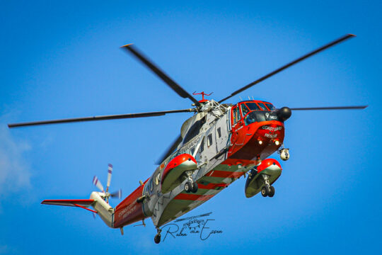 Bristow Helicopters Sikorsky S-61N, ex Steòrnabhagh/ Stornoway Coast Guard, callsign Rescue Mike Uniform inbound Den Helder Airport/ Naval Air Station De Kooy.