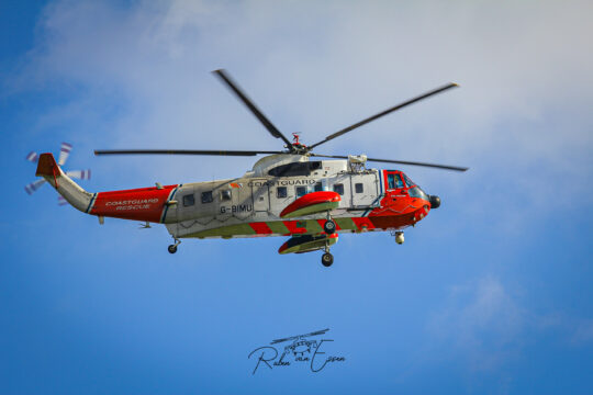 Bristow Helicopters Sikorsky S-61N, ex Steòrnabhagh/ Stornoway Coast Guard, callsign Rescue Mike Uniform inbound Den Helder Airport/ Naval Air Station De Kooy.