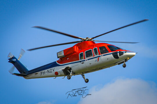 Canadian Helicopter Corporation S-76 inbound Den Helder Airport/ Naval Air Station De Kooy.